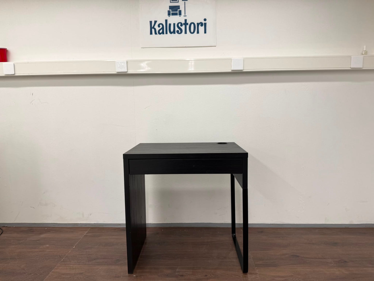 M Kalustori