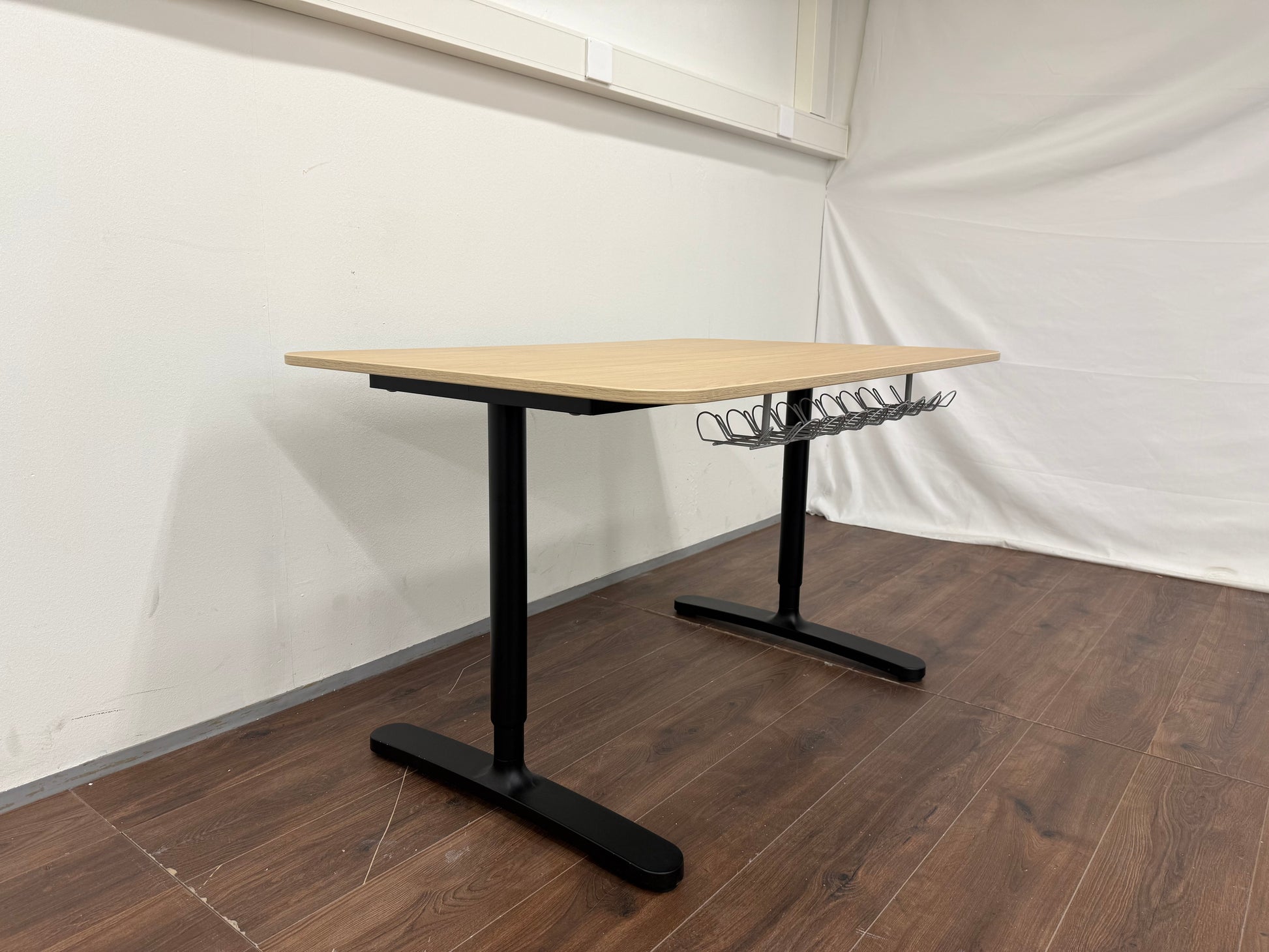 Ikea BEKANT 120-80 Työpöytä Korkeus Säädettävä Kalustori