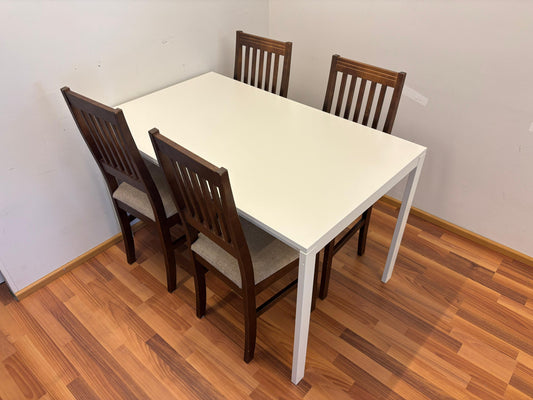 UUSI Ikea Melltorp Ruokapöytä ja 4 Tuolia