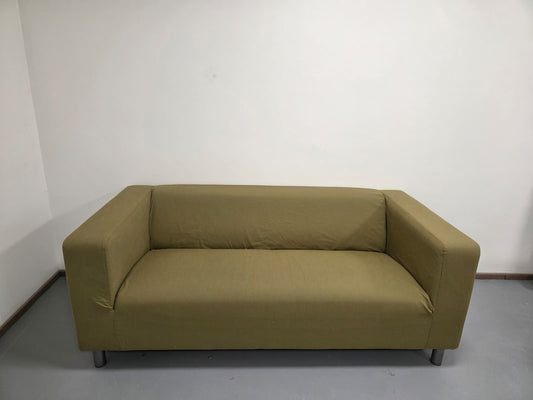 Ikea Klippan 2:n istuttava sohva
