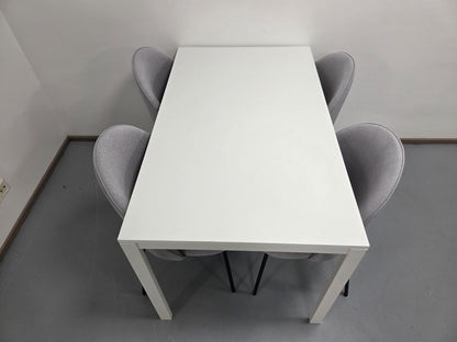 Ikea Melltorp Ruokapöytä ja 4 Tuolia