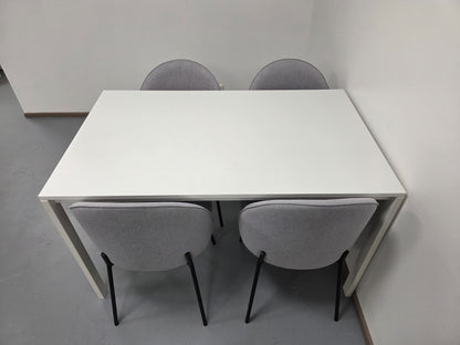 Ikea Melltorp Ruokapöytä ja 4 Tuolia