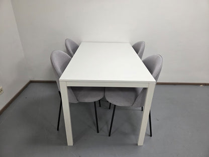 Ikea Melltorp Ruokapöytä ja 4 Tuolia