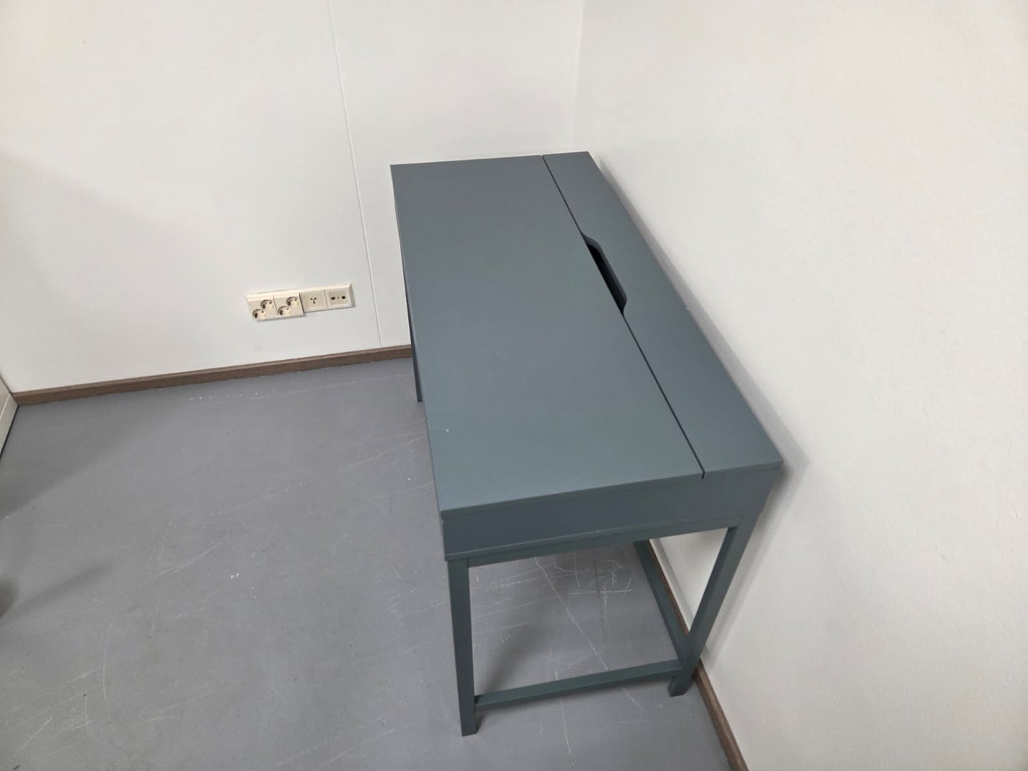 Ikea Alex Työpöytä