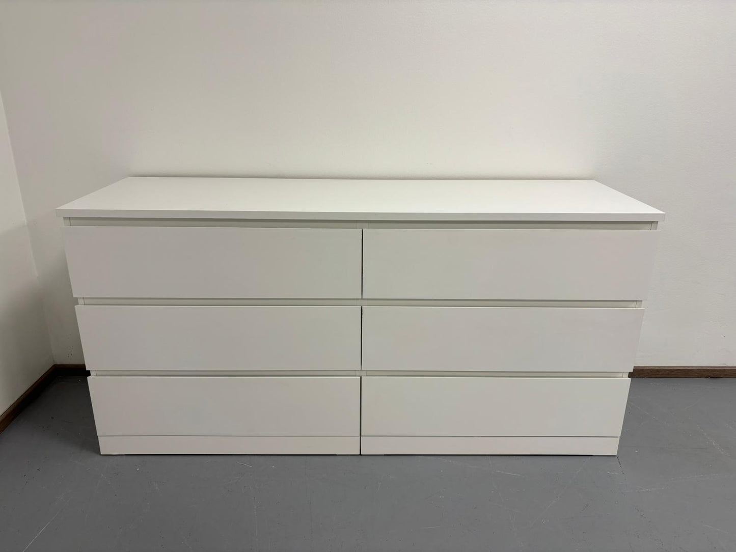 Ikea Malm Lipasto