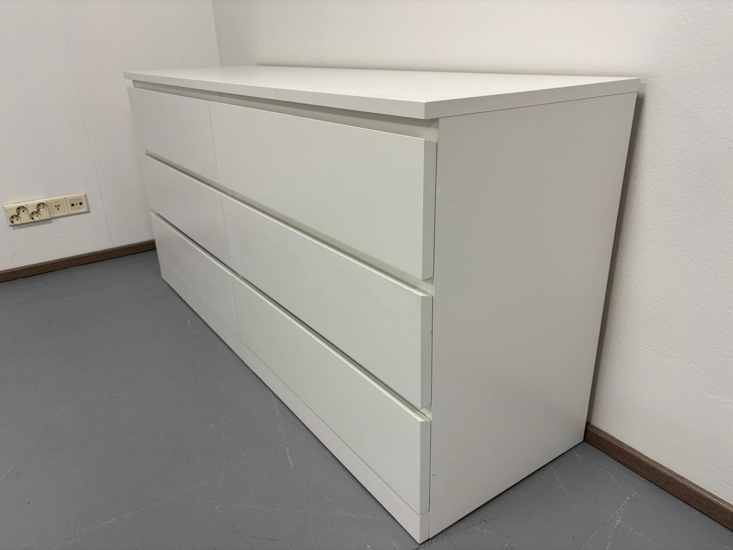 Ikea Malm Lipasto
