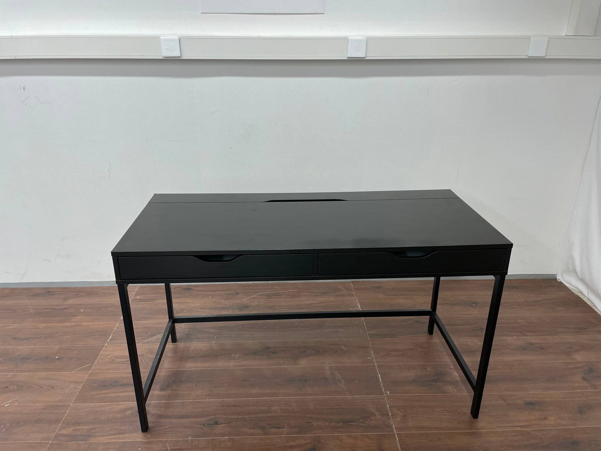 Ikea ALEX Työpöytä, 132x58 cm Kalustori