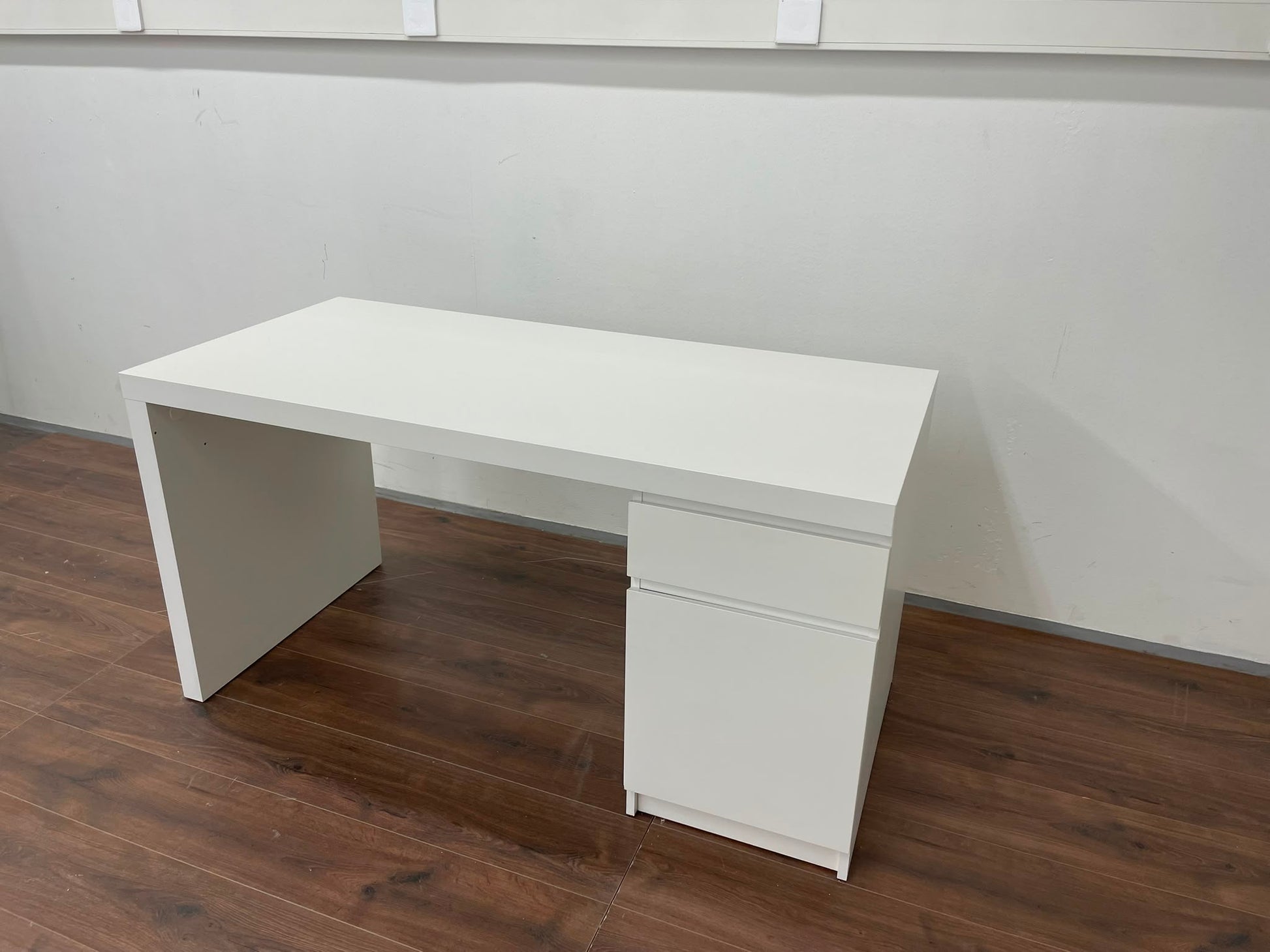 Ikea Malm työpöytä, valkoinen, 140×65 cm Kalustori