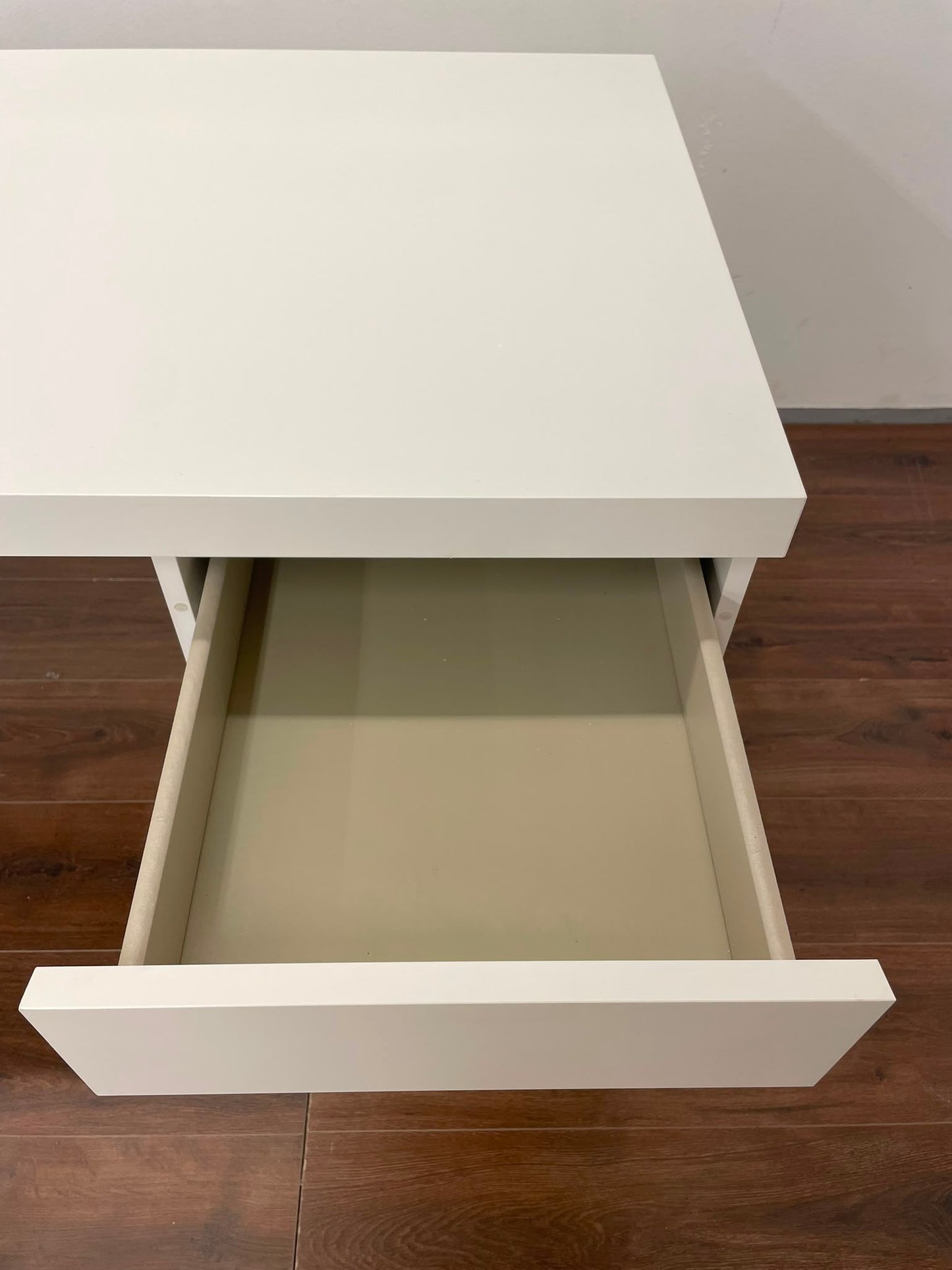 Ikea Malm työpöytä, valkoinen, 140×65 cm Kalustori