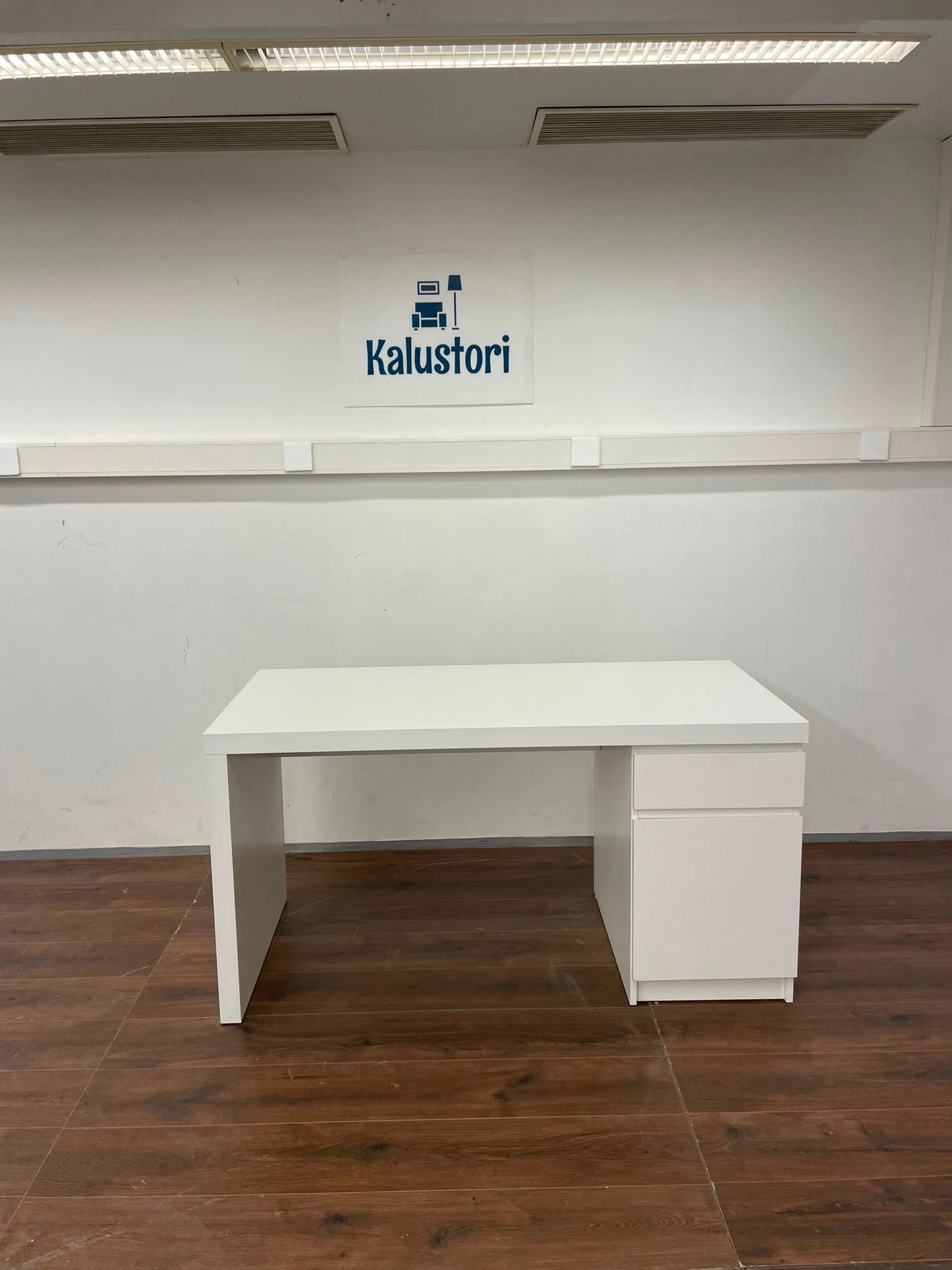 Ikea Malm työpöytä, valkoinen, 140×65 cm Kalustori