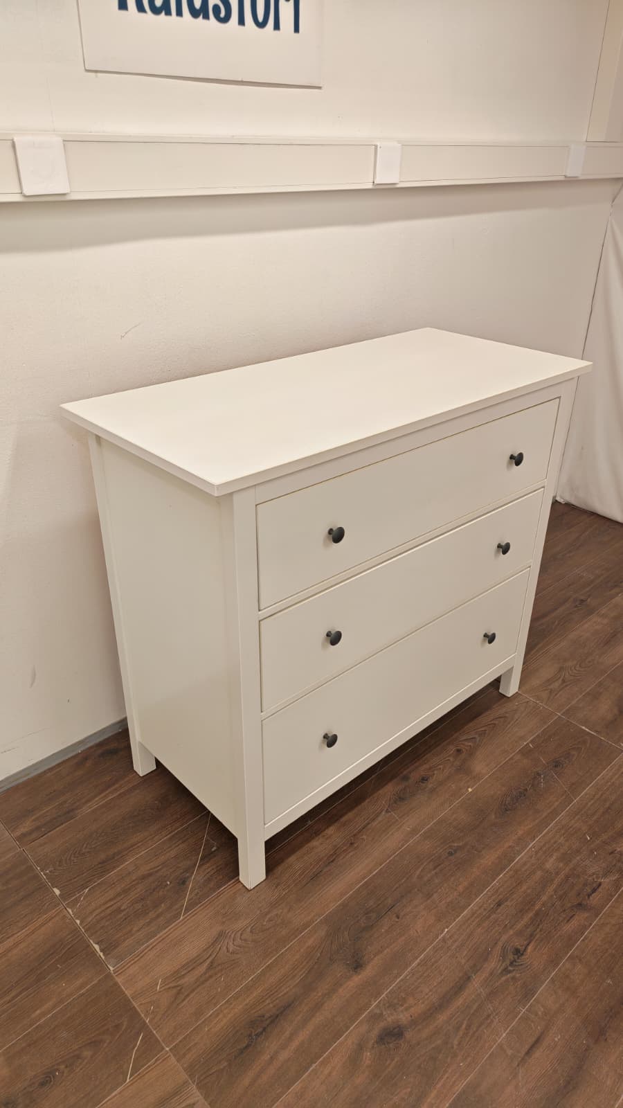 Ikea HEMNES Lipasto, 3 laatikkoa, valkoiseksi petsattu, 108x96 cm Kalustori