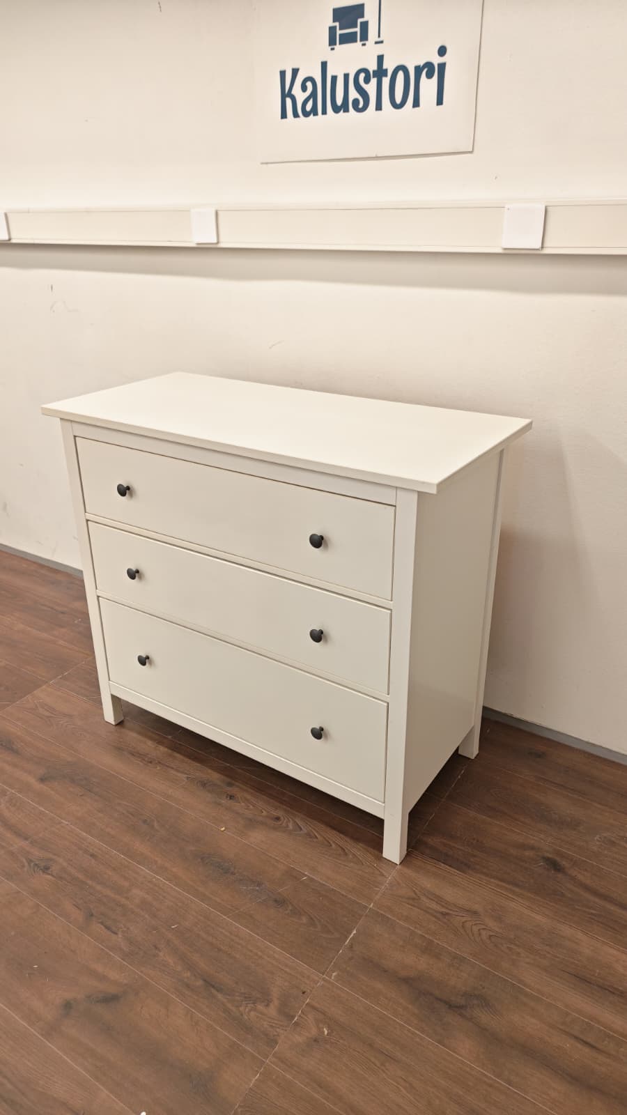 Ikea HEMNES Lipasto, 3 laatikkoa, valkoiseksi petsattu, 108x96 cm Kalustori