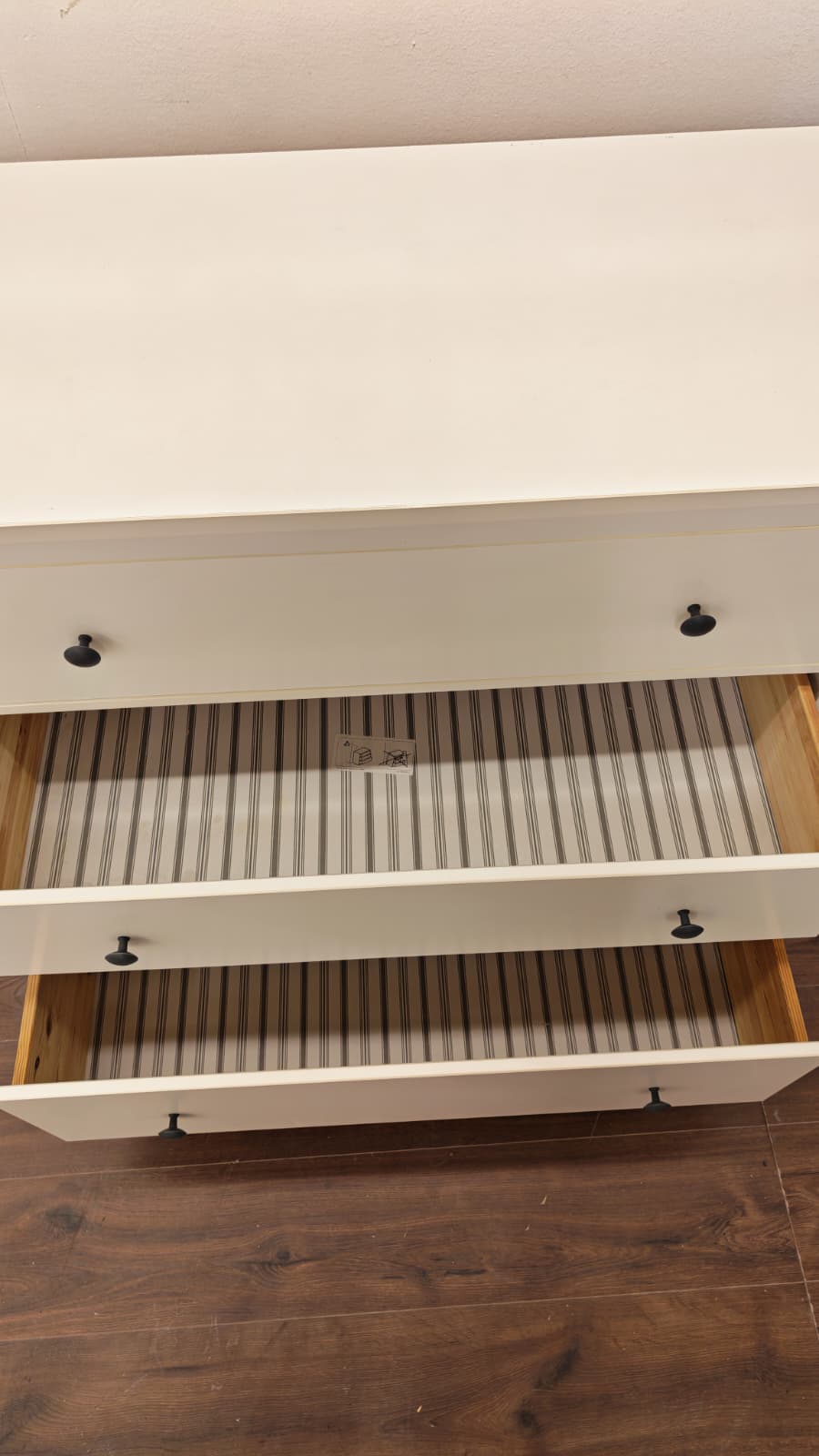 Ikea HEMNES Lipasto, 3 laatikkoa, valkoiseksi petsattu, 108x96 cm Kalustori