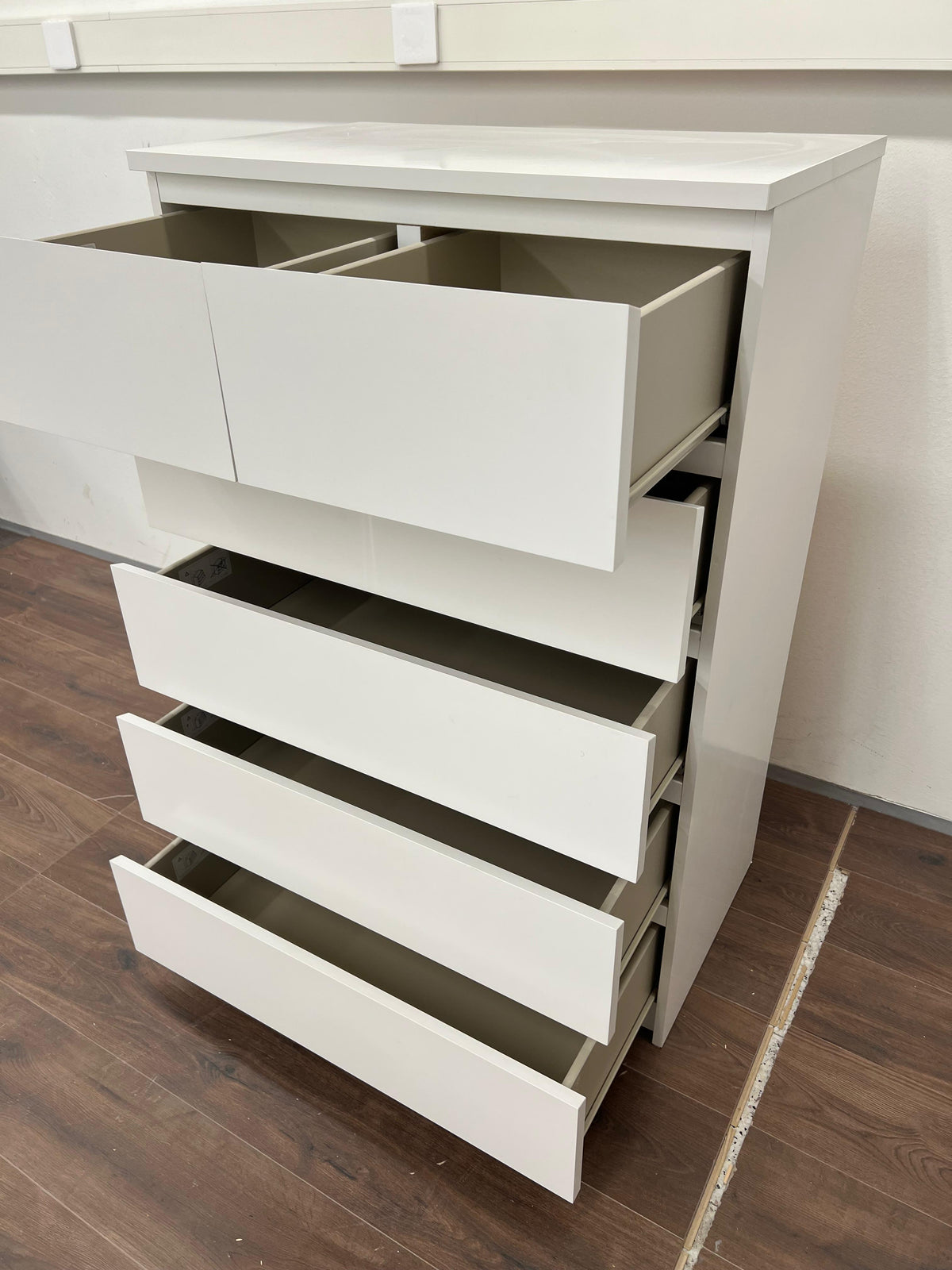 Ikea MALM Lipasto, 6 laatikkoa, valkoinen, 80x123 cm Kalustori