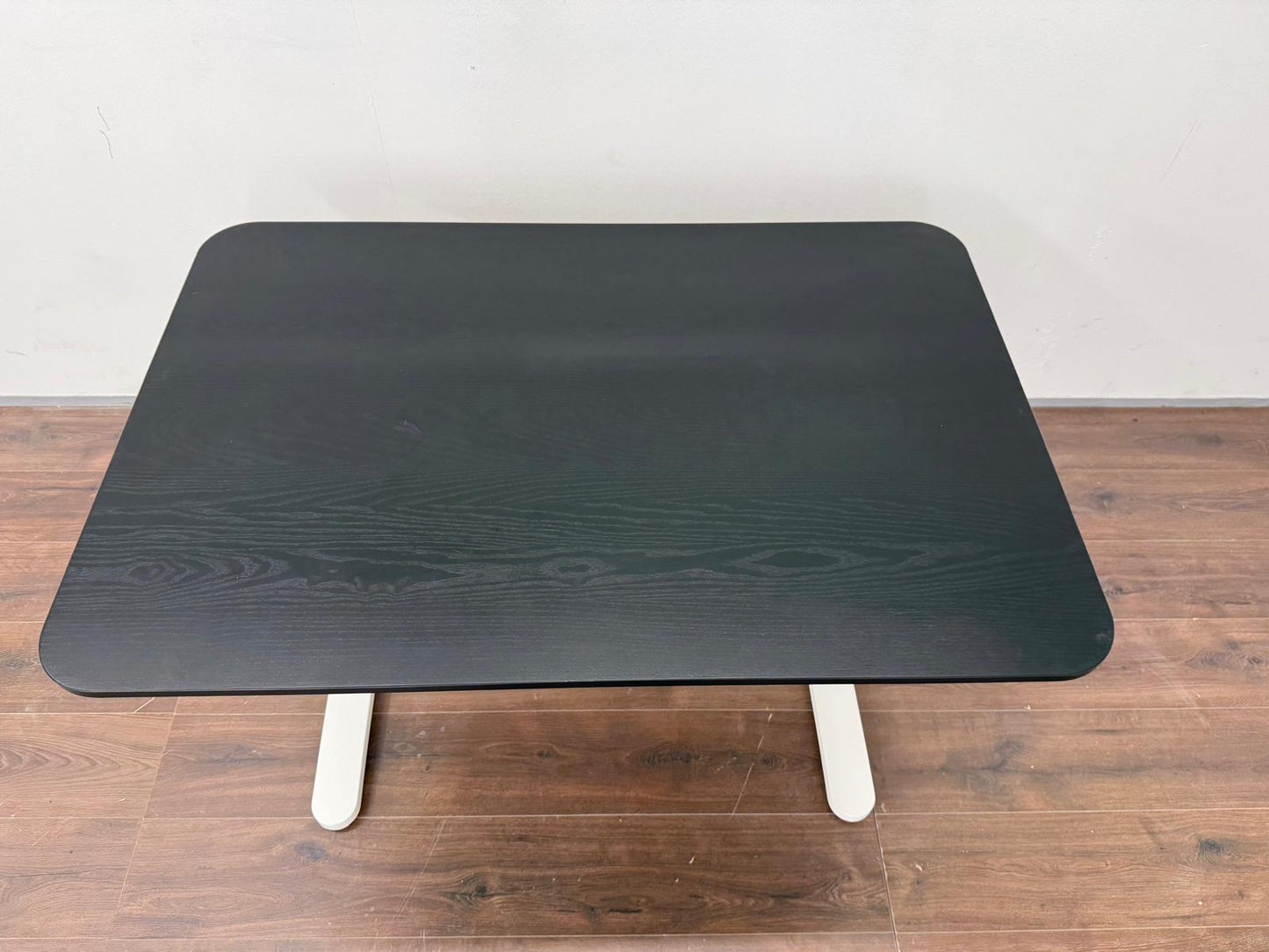 Ikea Bekant Korkeussäädettävä Työpöytä Musta/Valkoinen 120x80 cm Kalustori