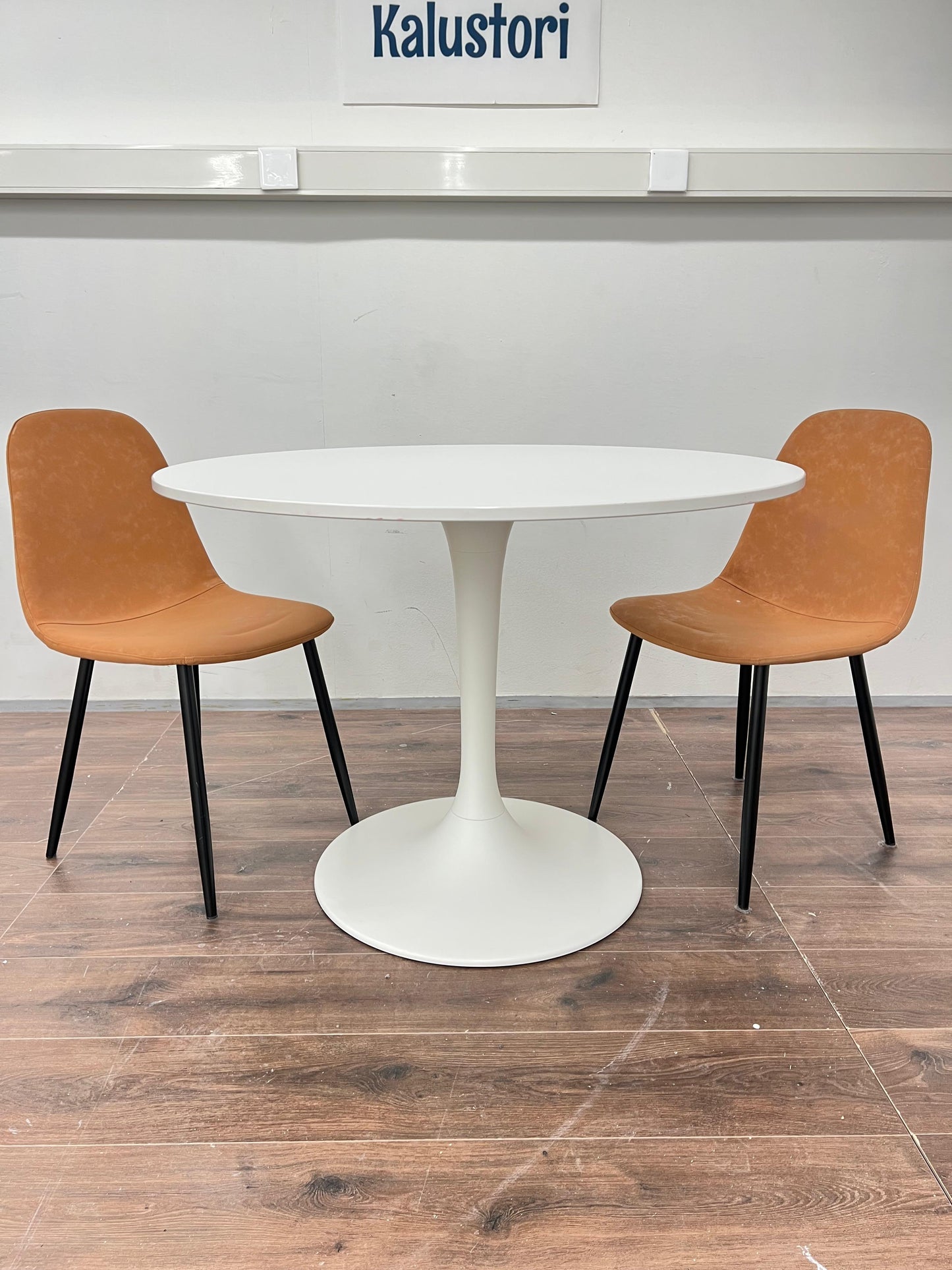 Ikea DOCKSTA Pöytä, valkoinen/valkoinen, 103 cm, ruokapöydat tuolit 2 kpl Kalustori
