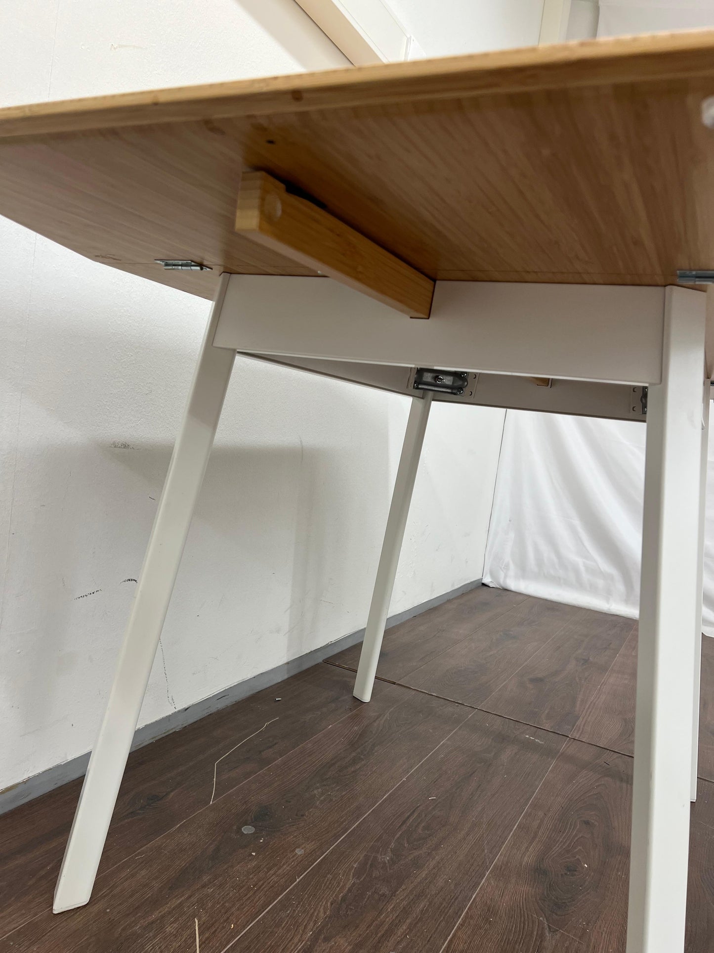 IKEA Keittiön pöytä, alaslaskettava Kalustori