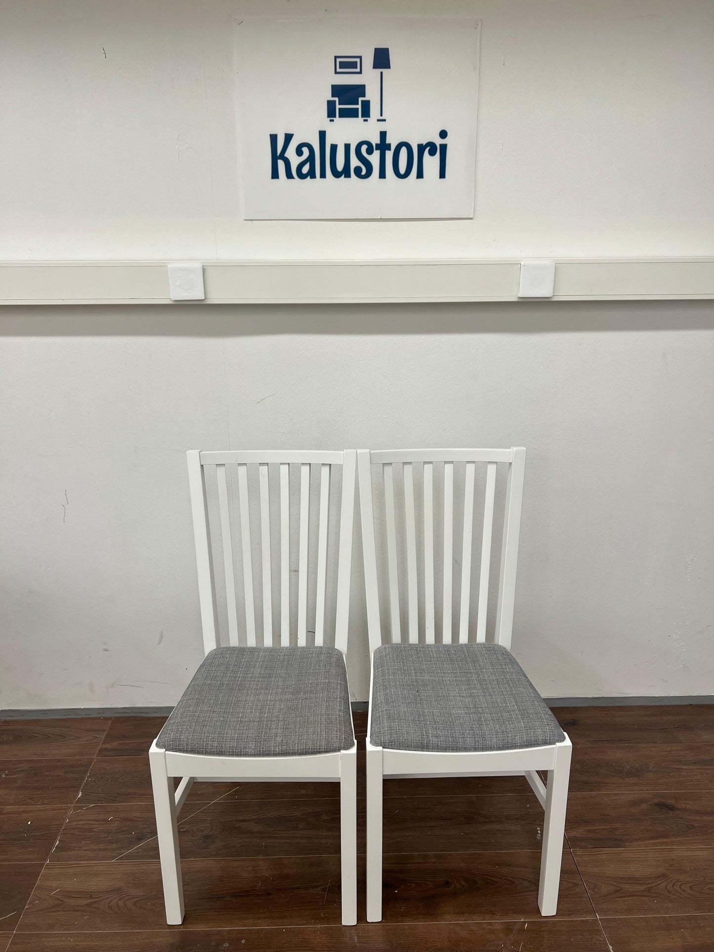 Ikea Näsinge verhoiltu puinen tuoli , valkoinen-tibbleby beige harmaa, 2kpl. Kalustori