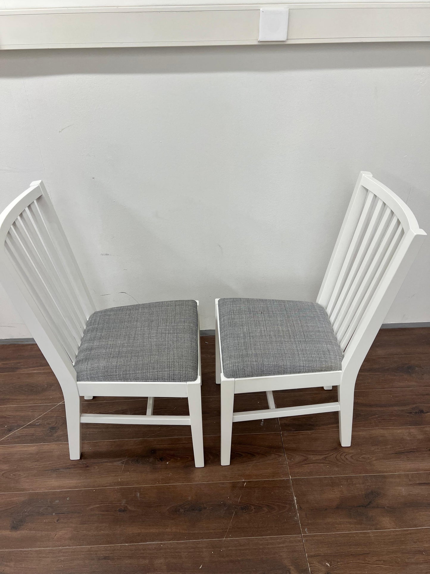 Ikea Näsinge verhoiltu puinen tuoli , valkoinen-tibbleby beige harmaa, 2kpl. Kalustori