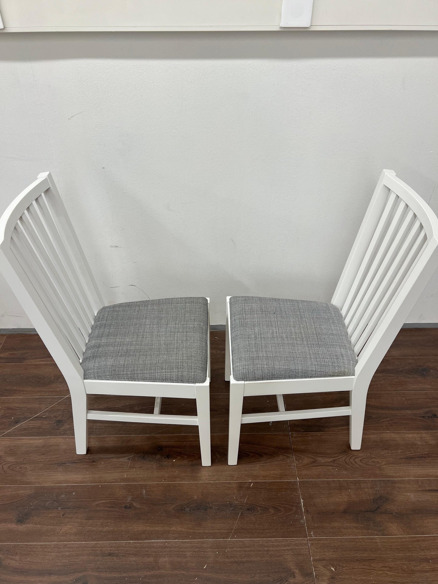 Ikea Näsinge verhoiltu puinen tuoli , valkoinen-tibbleby beige harmaa, 2kpl. Kalustori