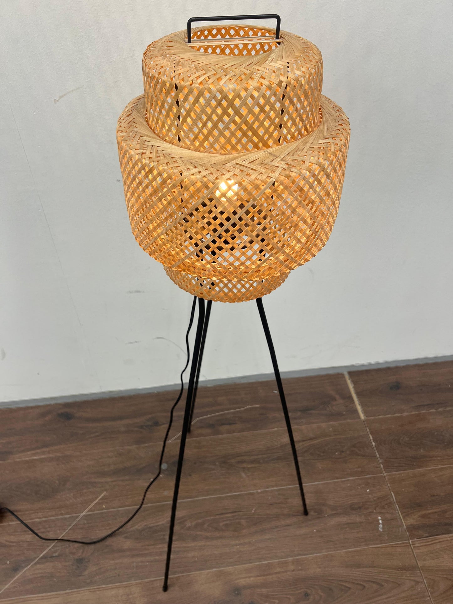 Ikea SINNERLIG Lattiavalaisin, bambu/käsintehty Kalustori
