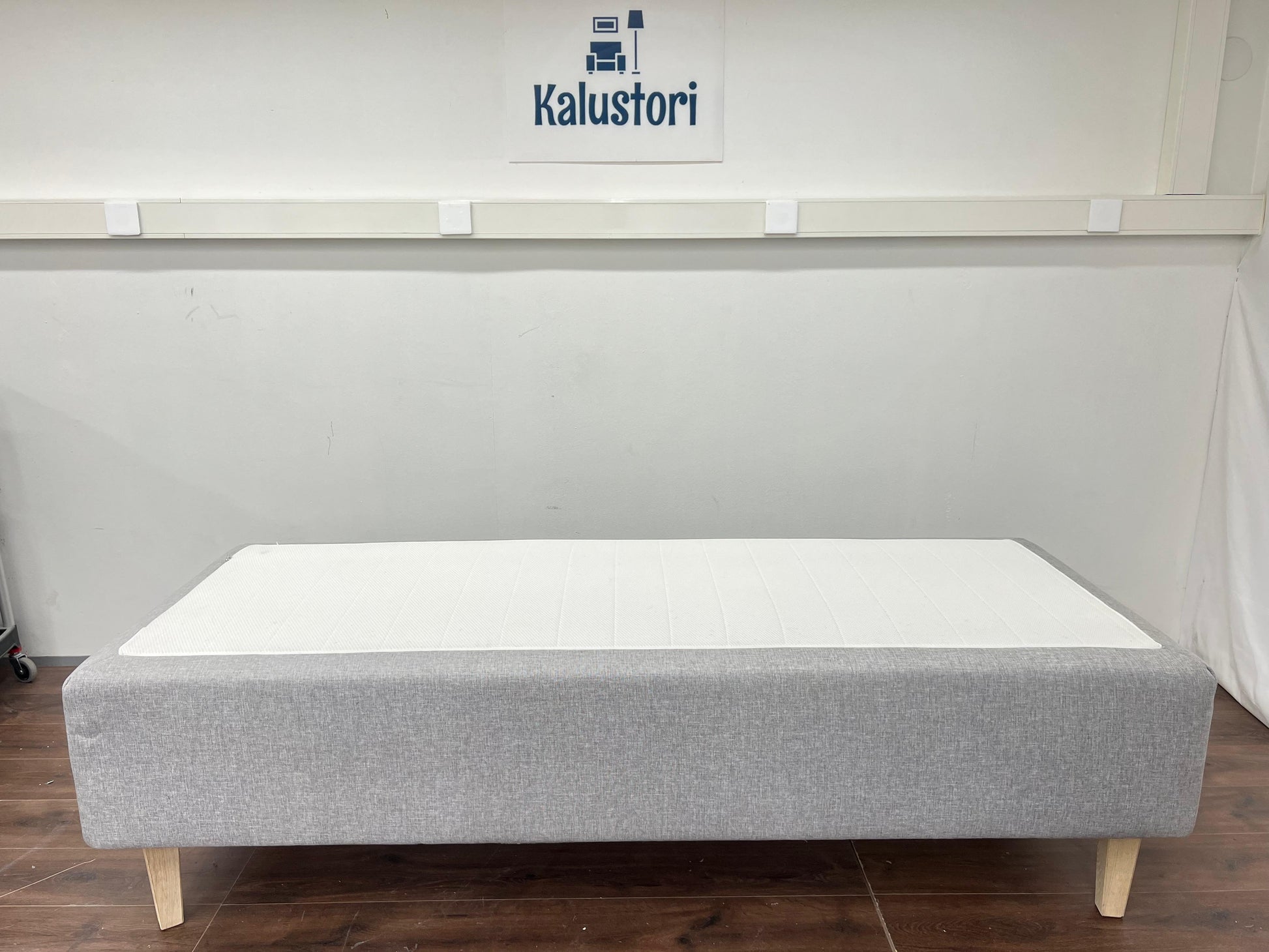 Isku Unigold Runkopatja 80x200 cm Kalustori