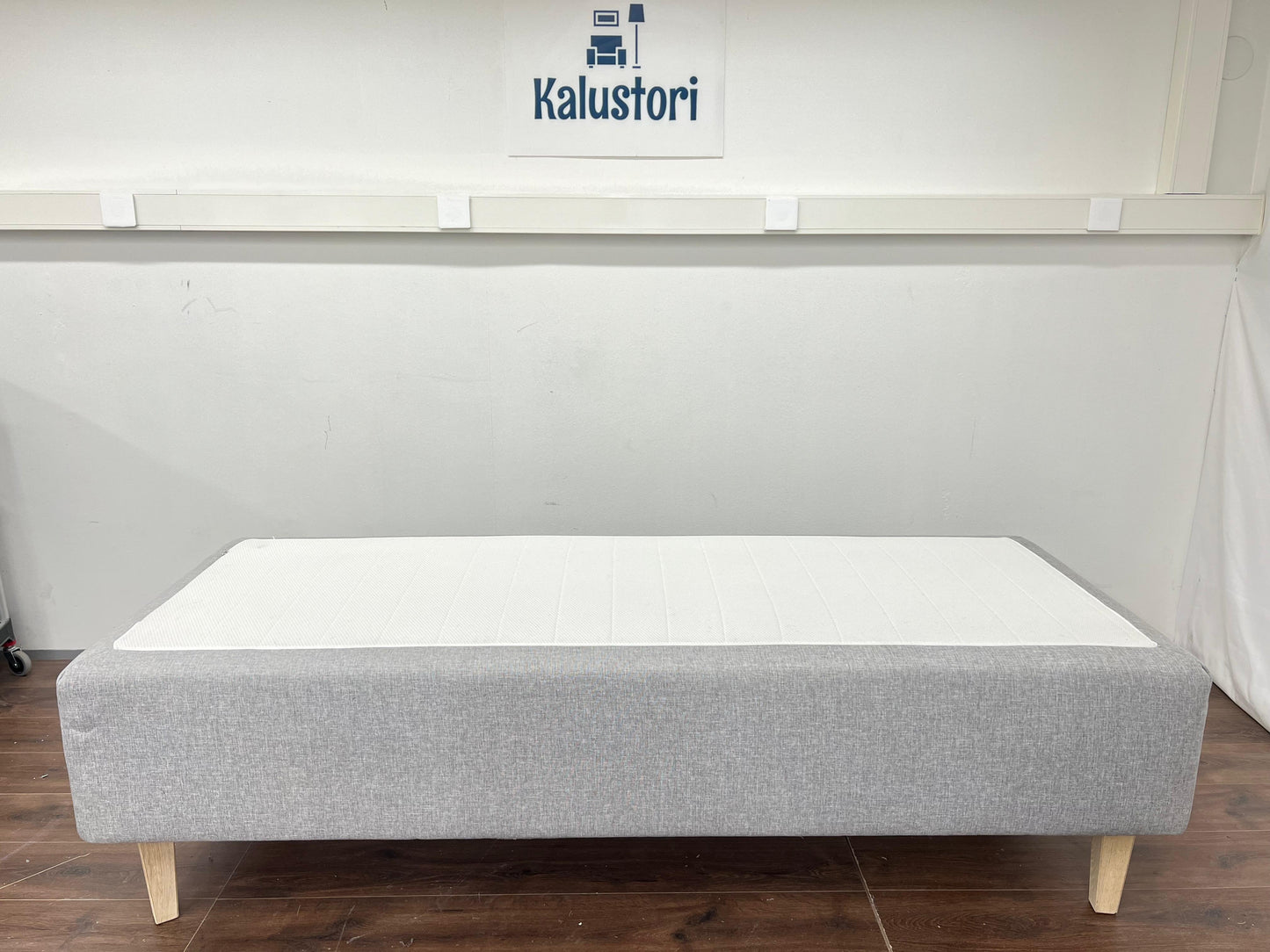 Isku Unigold Runkopatja 80x200 cm Kalustori