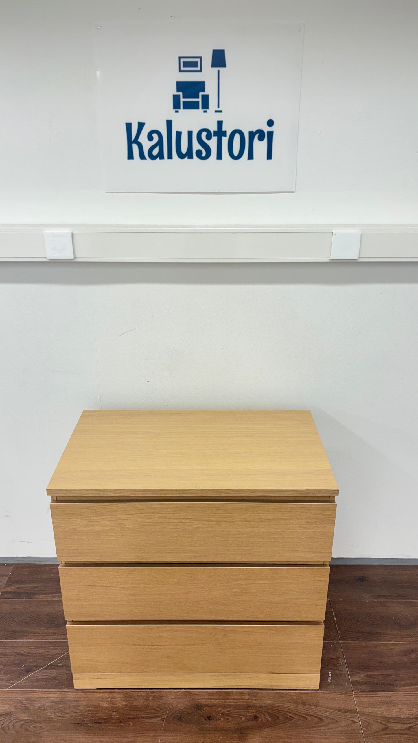 Ikea MALM lipasto, jossa on 3 laatikkoa Kalustori