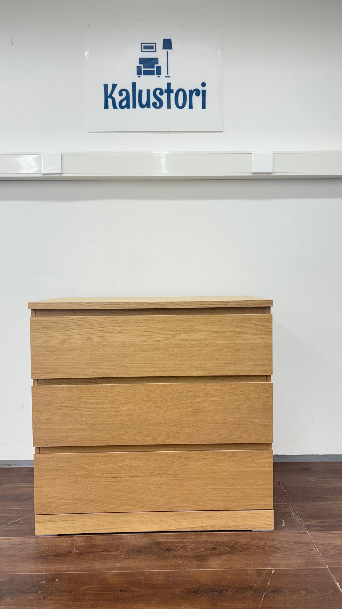 Ikea MALM lipasto, jossa on 3 laatikkoa Kalustori