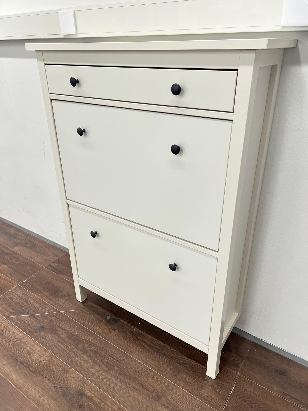 Ikea HEMNES Kenkäkaappi kahdella lokerolla, valkoinen 89 x 30 x 127 cm Kalustori