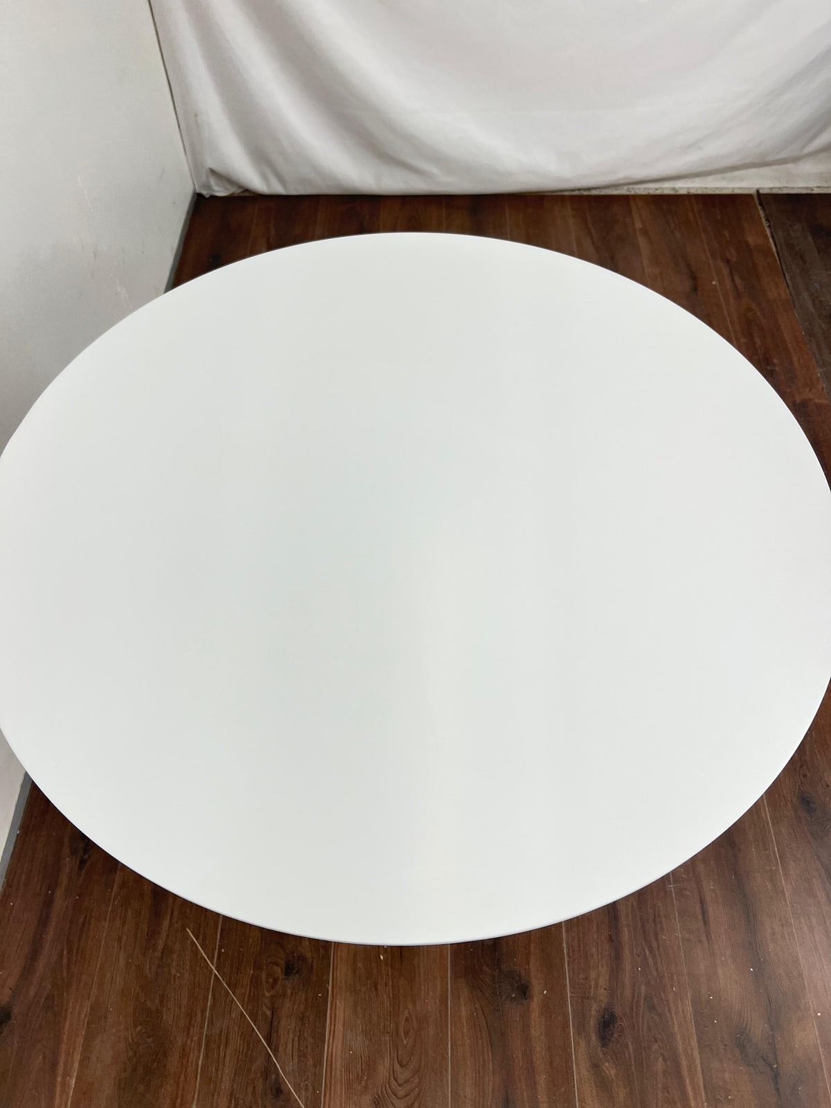 Ikea DOCKSTA pyöreä keittiön pöytä , valkoinen, 4 istumapaikkaa, 103 cm Kalustori