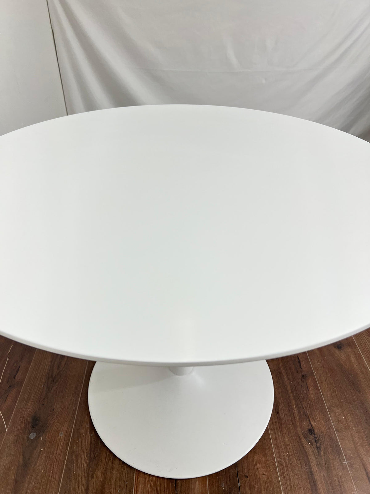 Ikea DOCKSTA pyöreä keittiön pöytä , valkoinen, 4 istumapaikkaa, 103 cm Kalustori