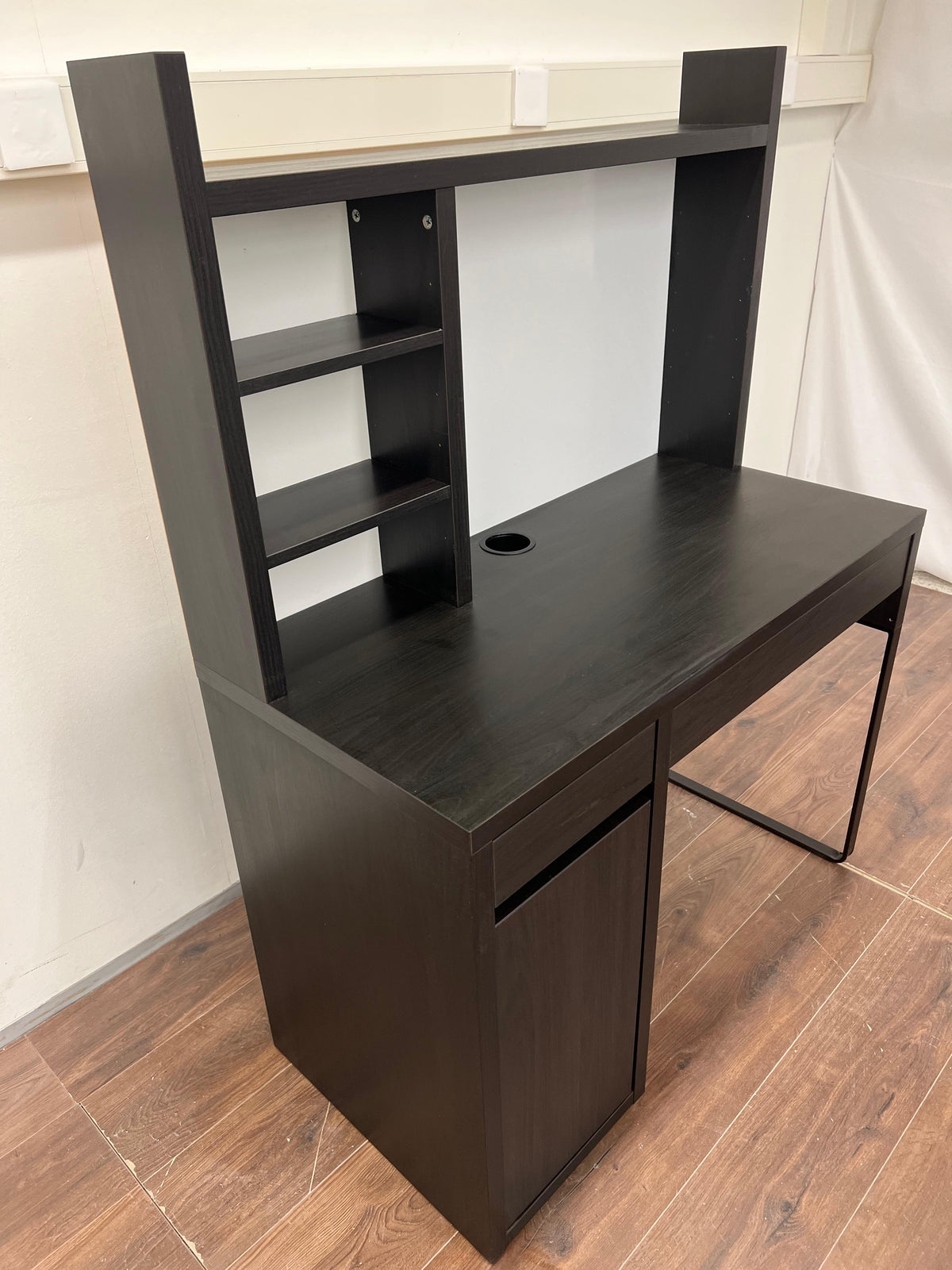 Ikea MICKE Työpöytä, mustanruskea,105x50 cm Kalustori