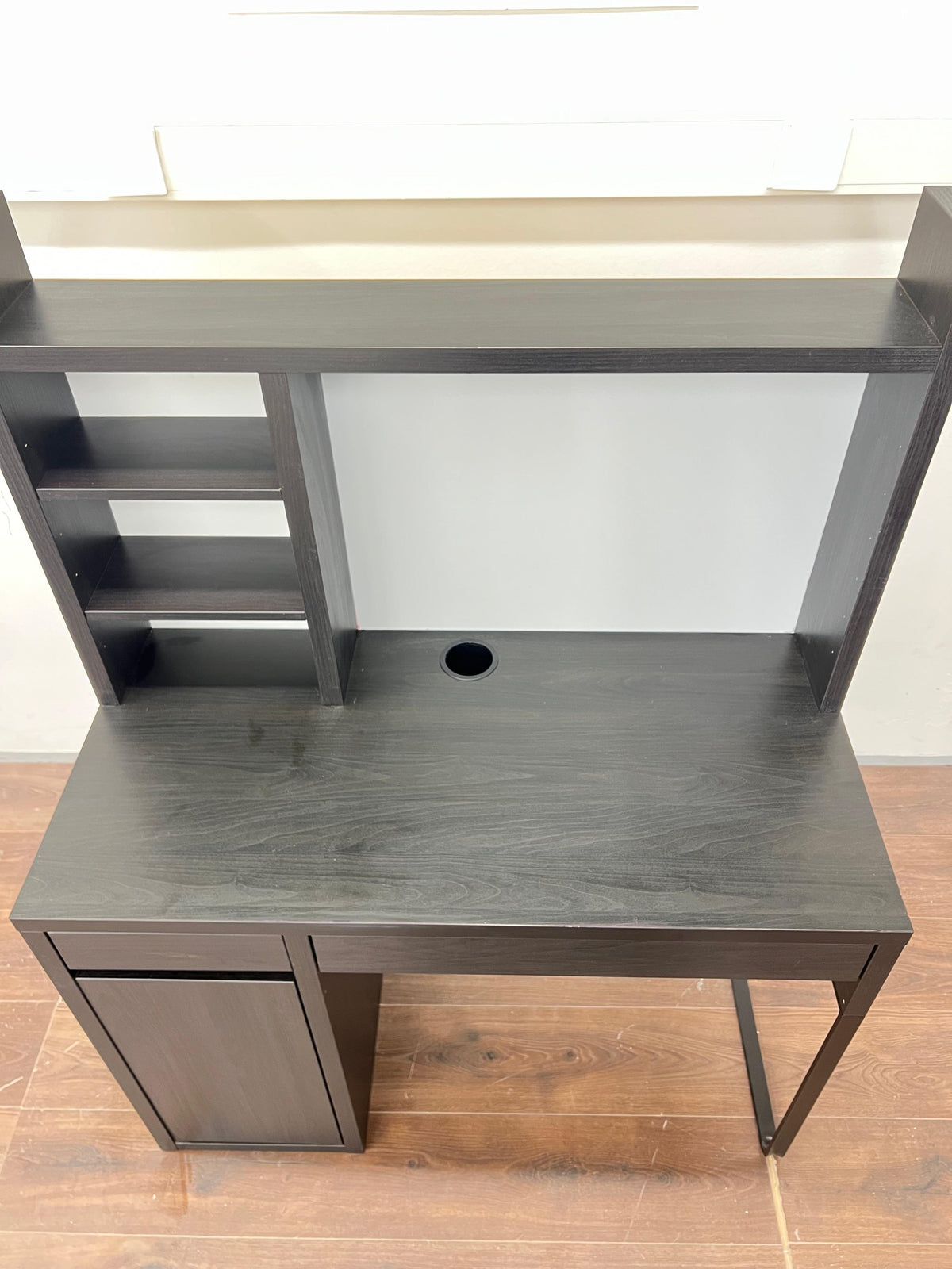 Ikea MICKE Työpöytä, mustanruskea,105x50 cm Kalustori