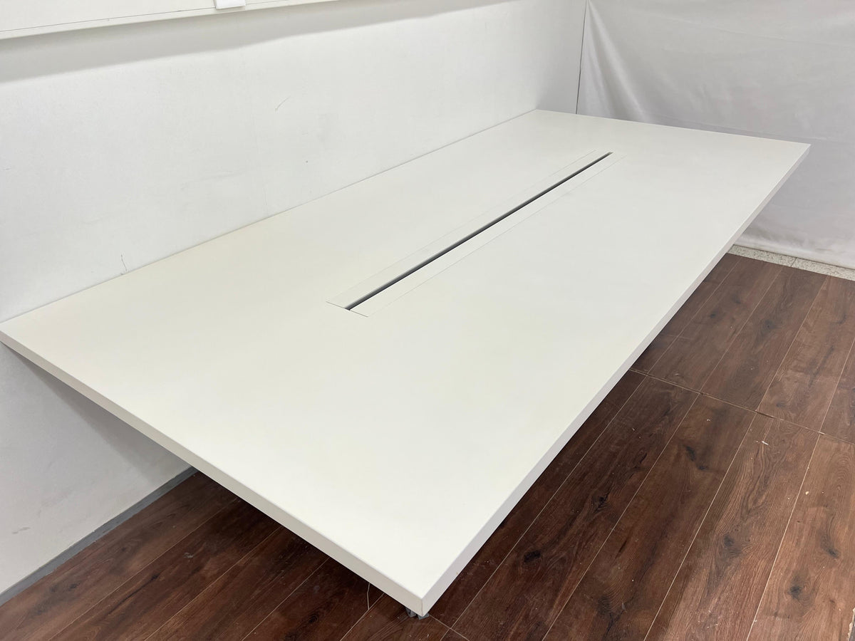 Valkoinen neuvottelupöytä 250x120x75cm Kalustori