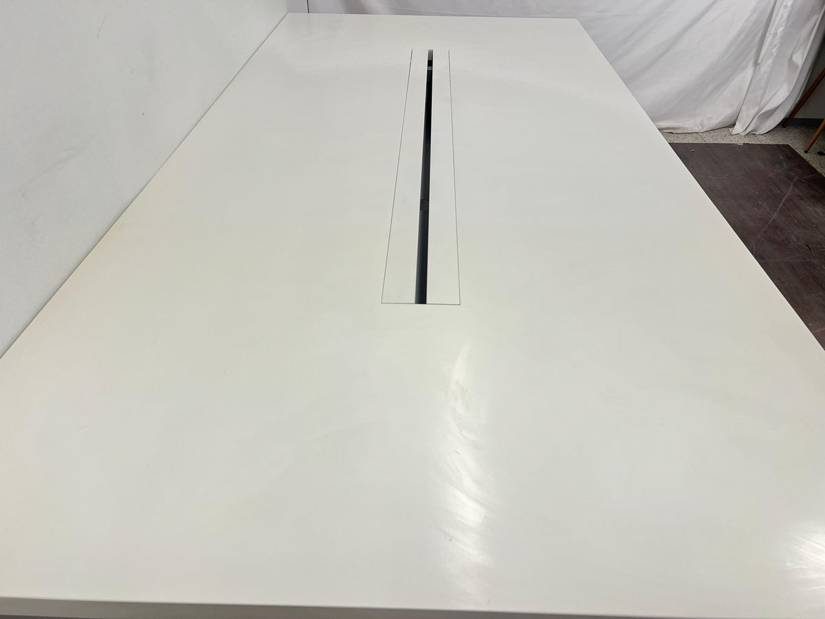 Valkoinen neuvottelupöytä 250x120x75cm Kalustori