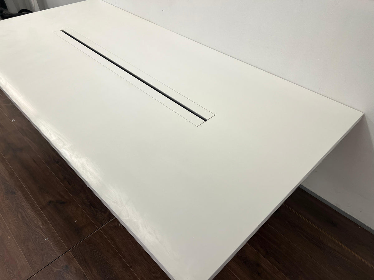 Valkoinen neuvottelupöytä 250x120x75cm Kalustori