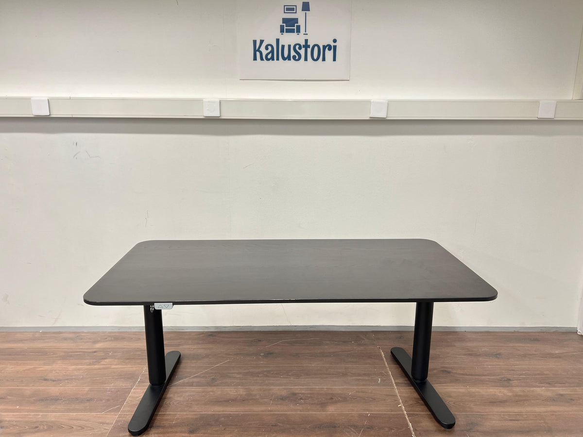 Ikea Bekant 160×80 sähköpöytä Kalustori