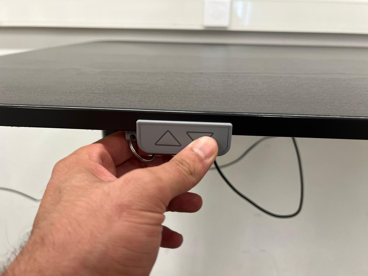 Ikea Bekant 160×80 sähköpöytä Kalustori