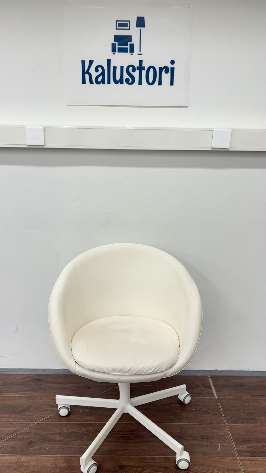 Ikea SKRUVSTA Työtuoli, Ysane valkoinen Kalustori