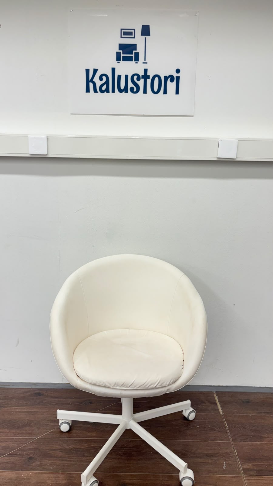Ikea SKRUVSTA Työtuoli, Ysane valkoinen Kalustori