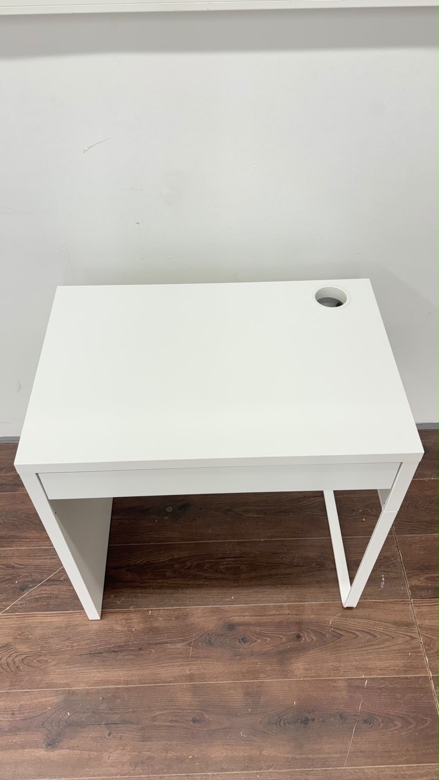 Ikea MICKE Työpöytä, valkoinen,73x50 cm Kalustori