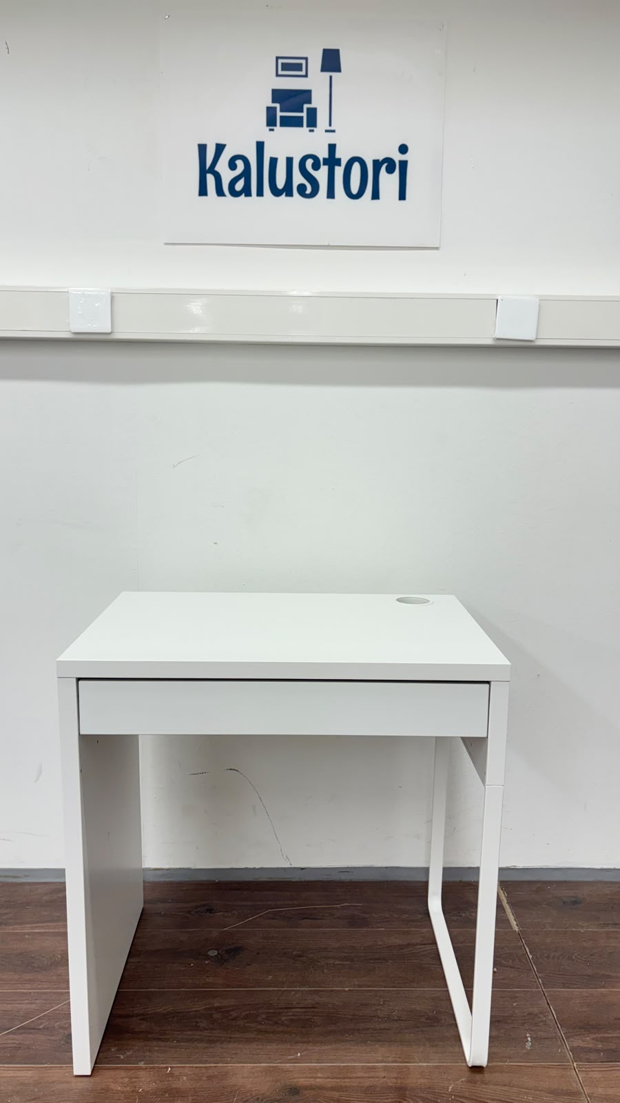 Ikea MICKE Työpöytä, valkoinen,73x50 cm Kalustori