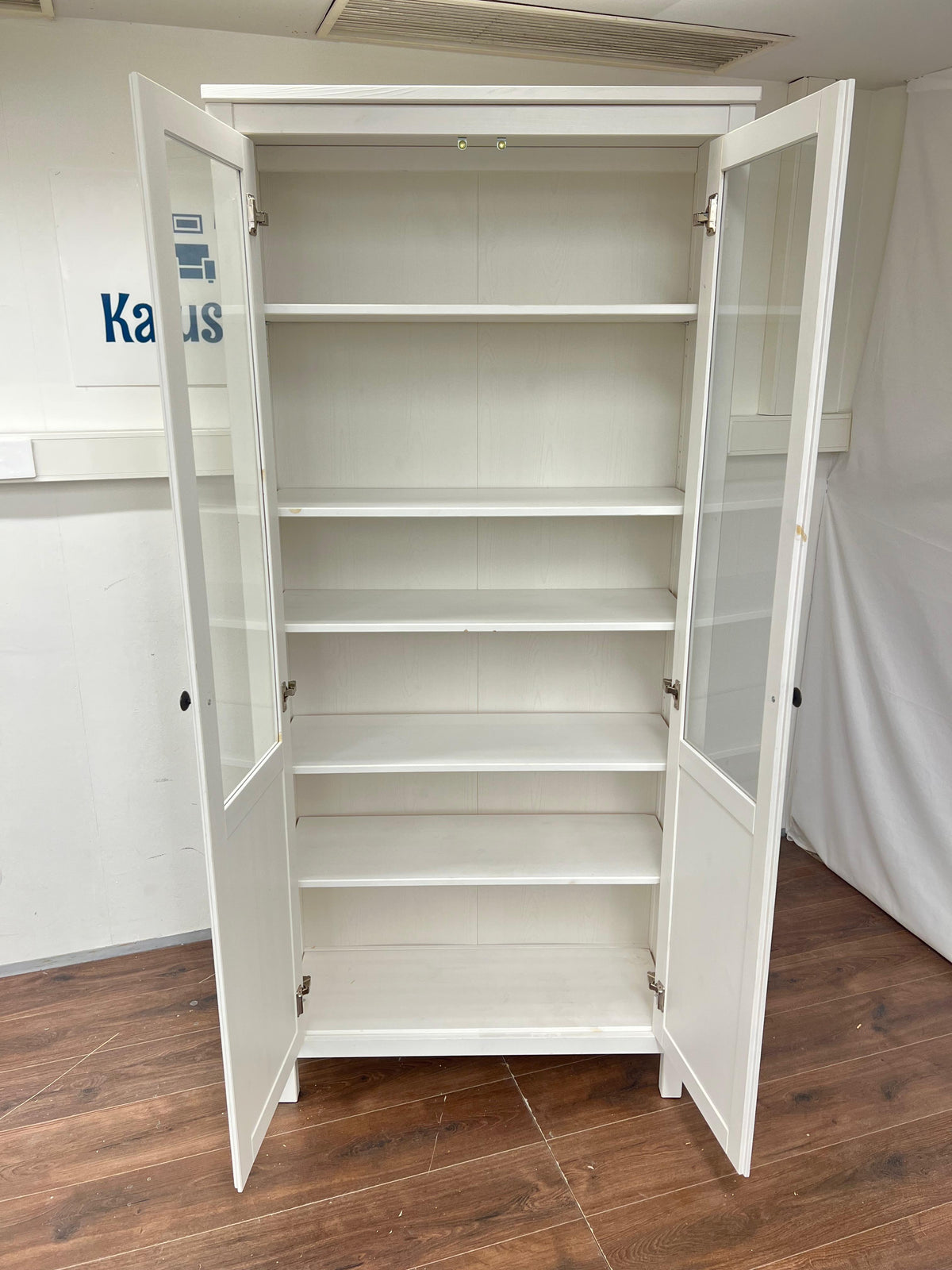 Ikea HEMNES lasiovinen kaappi , valkoinen lakka, 90x197 cm Kalustori