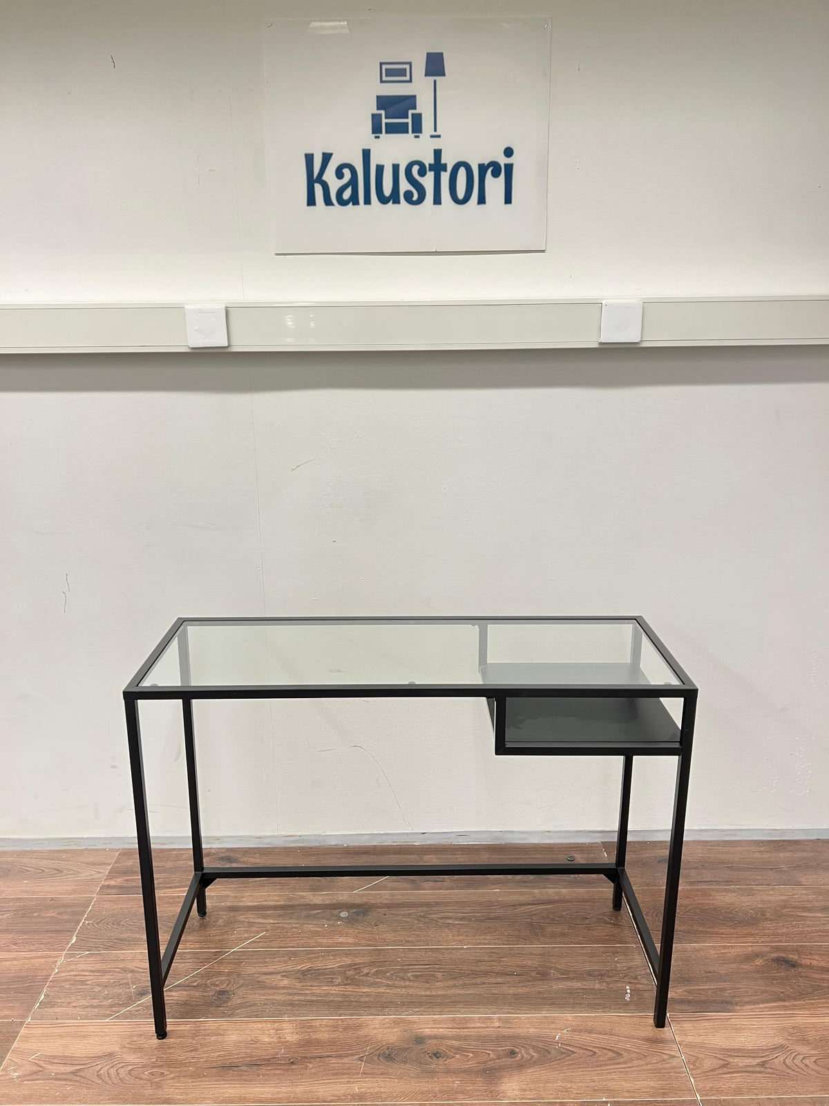 Ikea VITTSJÖ Läppäripöytä, mustanruskea/lasi 100x36 cm Kalustori