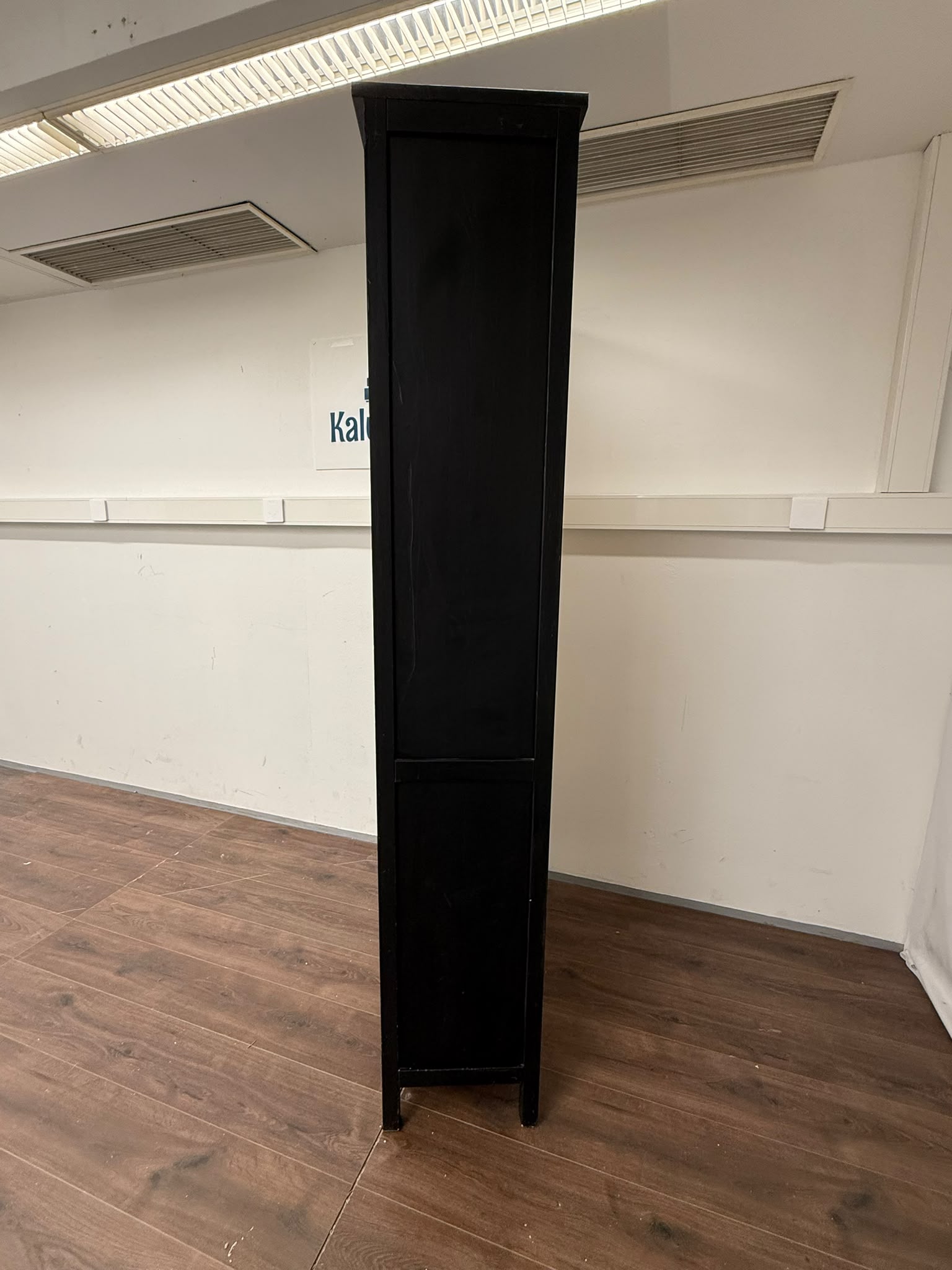 Ikea HEMNES Vitriinikaappi, 3 laatikkoa, mustanruskea  90x197 cm Kalustori
