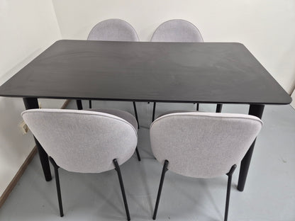 Ikea LISABO Ruokapöytä ja 4 Tuolia