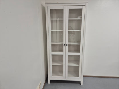 Ikea Hemnes Vitriinikaappi