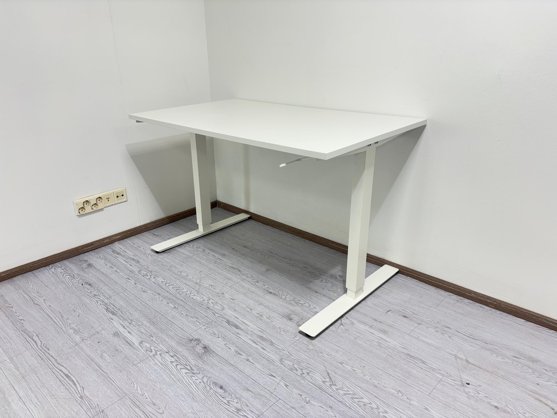 Ikea Skarsta säädettävä Työpöytä Kalustori