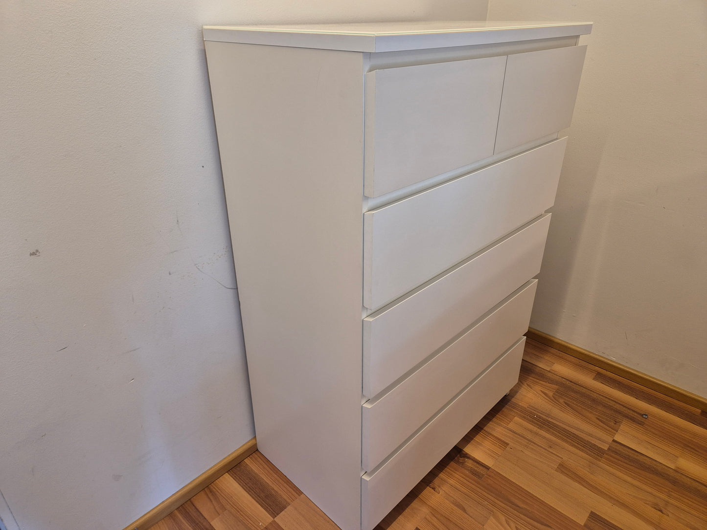 Ikea Malm Lipasto